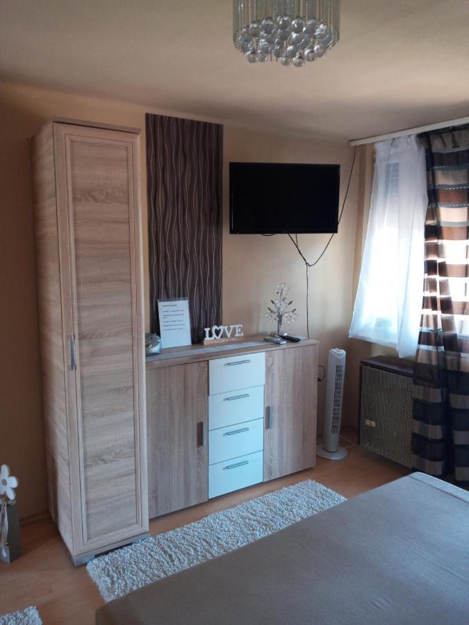 Erna apartman Zalakaros Exteriör bild